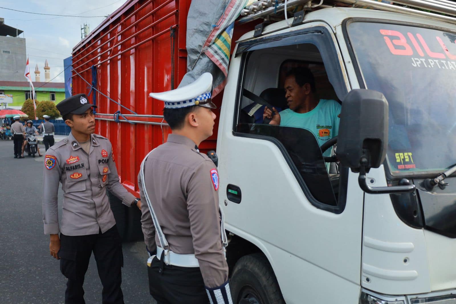 Hari ke – 7 Operasi Patuh Kie Raha 2025, Polda Malut dan Jajaran Tindak Ribuan Pelanggar Lalu lintas