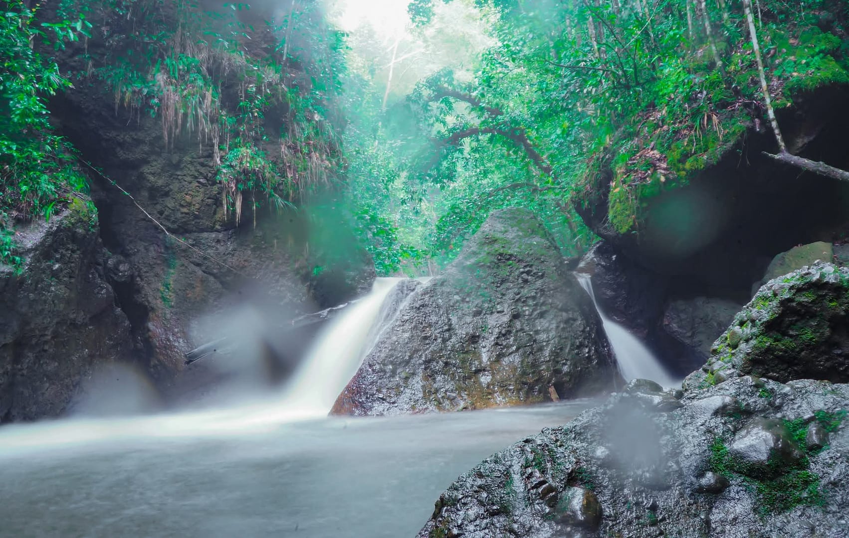 Air Terjun Kali Nov, Surga Kecil Halmahera Timur yang Terancam Aktivitas Tambang