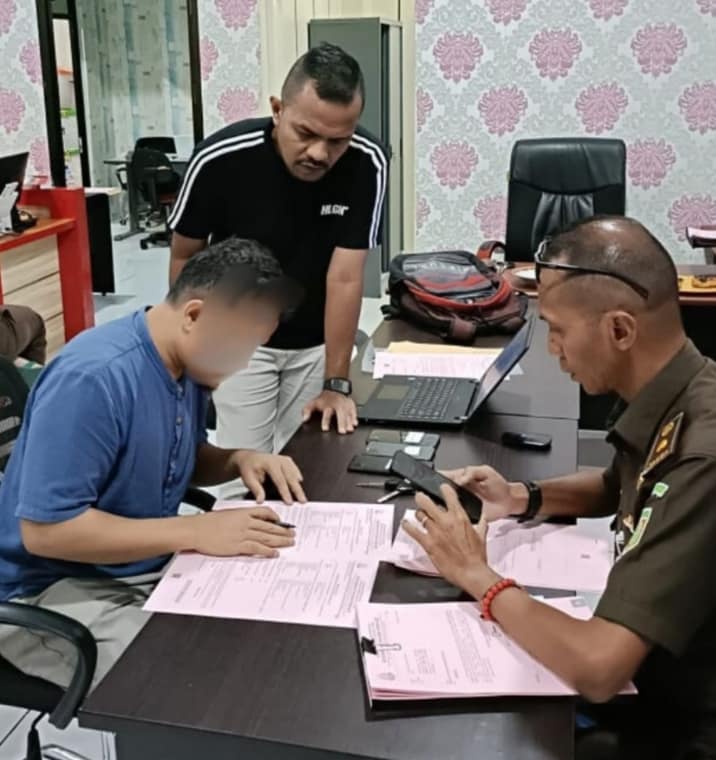 Berkas Rampung, Eks Lurah Tabam Rahmat Resmi Diserahkan ke Kejari Ternate